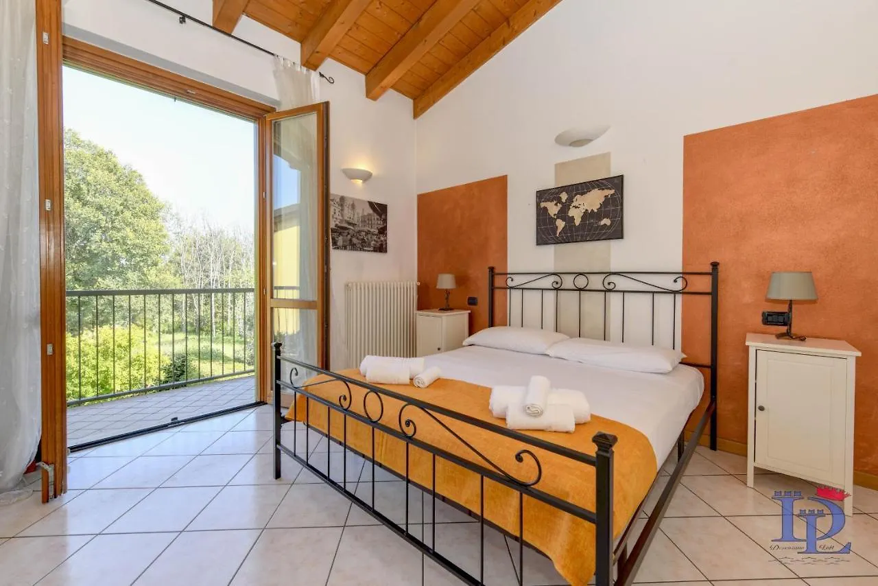 Desenzanoloft Olimpia Apartment Desenzano del Garda Italy